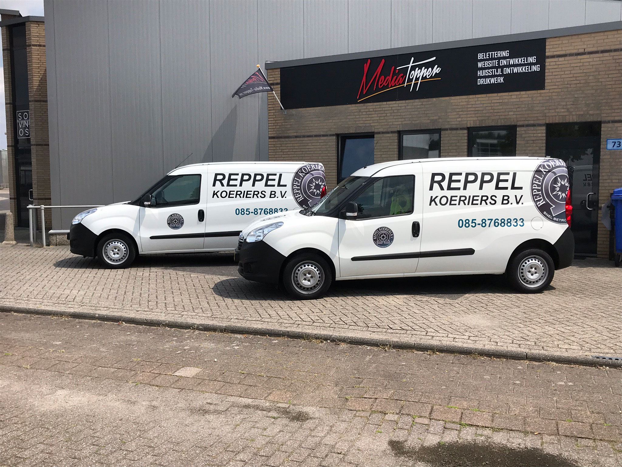 Voertuigbelettering en signing door Media-Topper